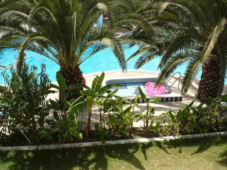 Garden Hotel