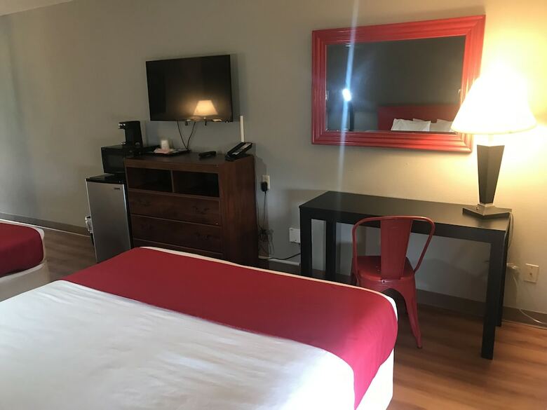 Hotel Sunnyside Inn & Suites