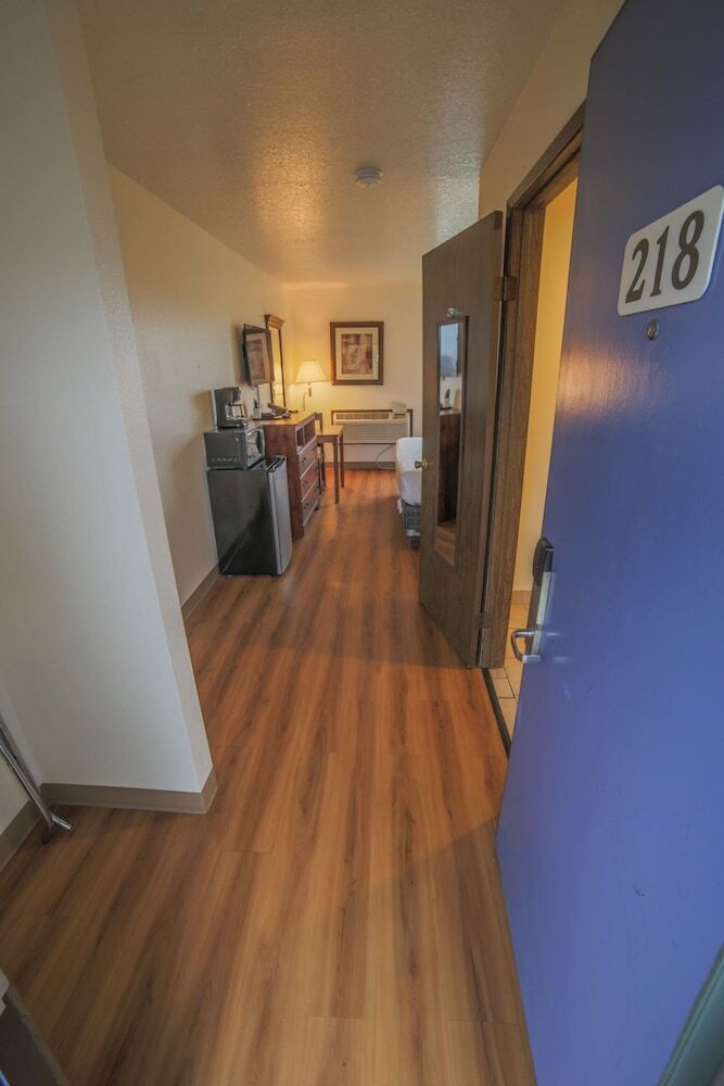 Hotel Sunnyside Inn & Suites