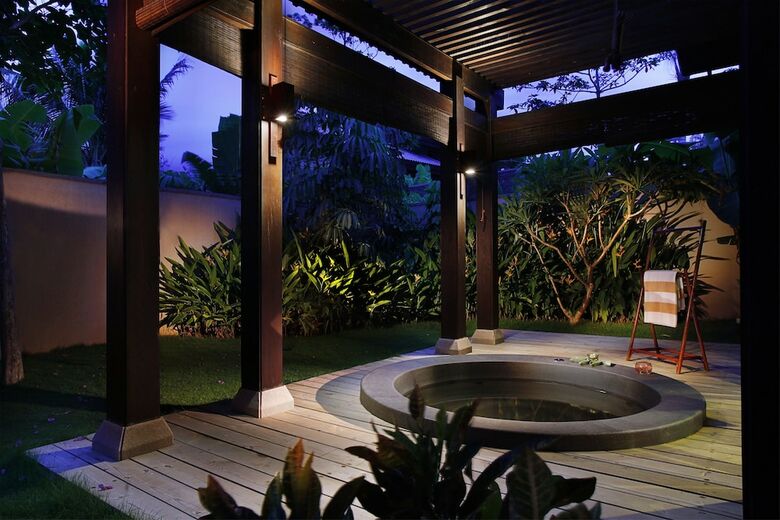 Hotel Narada Resort & Spa Perfume Bay