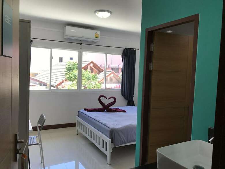 Hostal Bedbox Guesthouse & Hostel