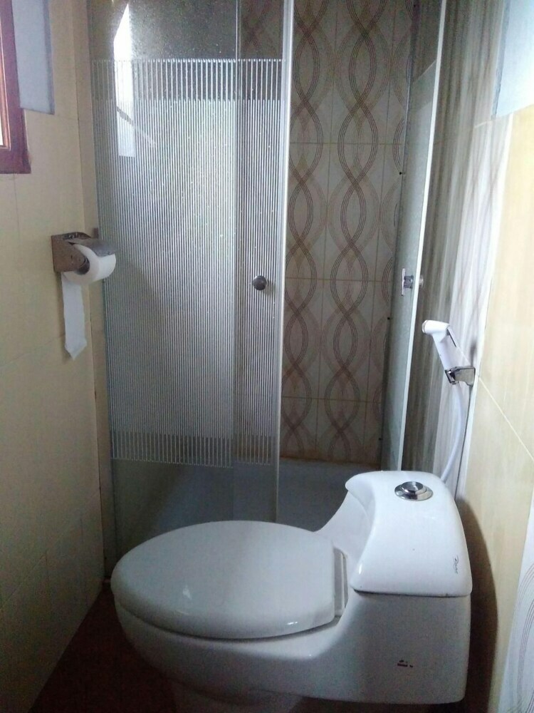 Hotel Jazzi Homestay