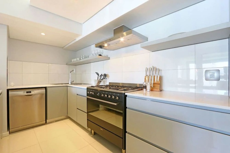 Apartamentos Four On C Luxury Suites