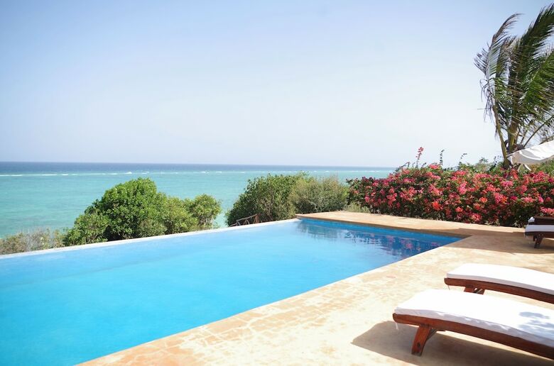 Bed & Breakfast Karabai Villa