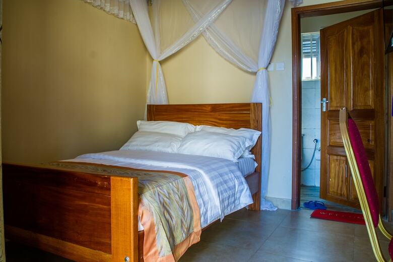 Jinja Safari Hotel