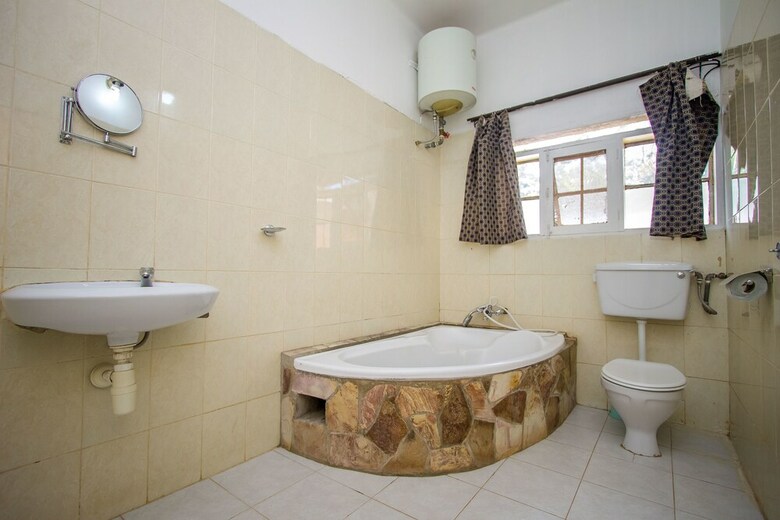 Jinja Safari Hotel