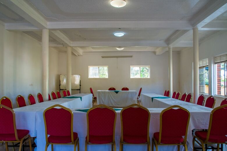 Jinja Safari Hotel
