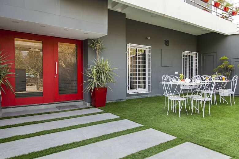 Hotel Oyo Townhouse 004 Sector 51 Noida