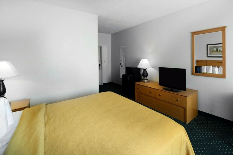 Hotel Quality Inn & Suites