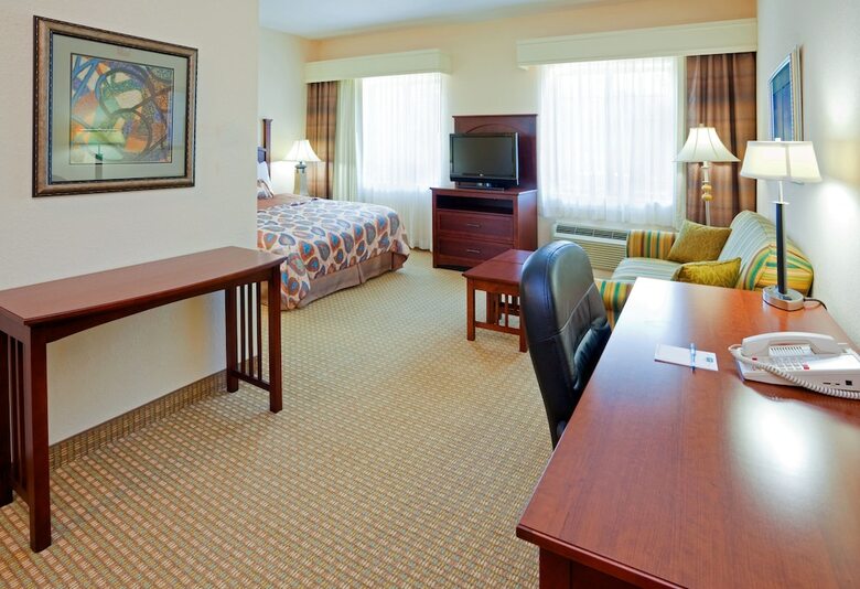 Hotel Staybridge Suites Durham/chapel Hill