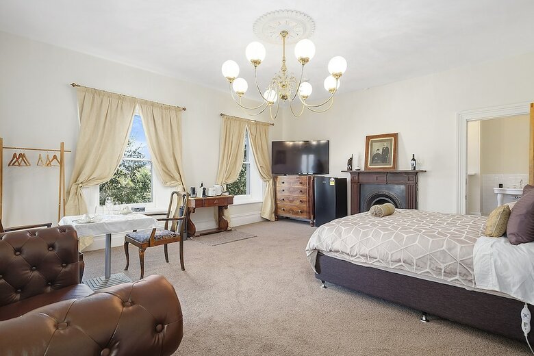 Hotel Claremont House