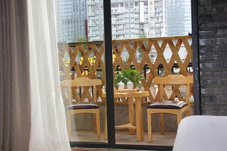 Hotel Qingju Chengdu Taikooli Branch