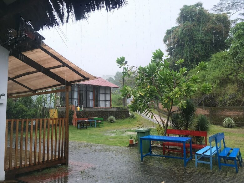 Hotel Legon Pari Beach Resort