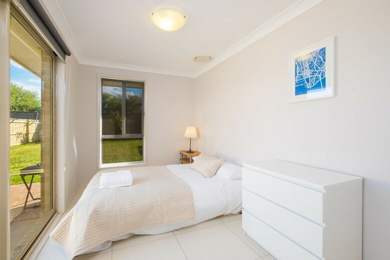 Hotel Getaway Holiday House Bankstown