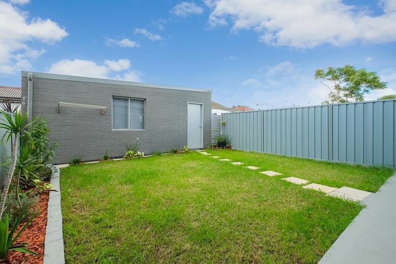 Hotel Getaway Holiday House Bankstown