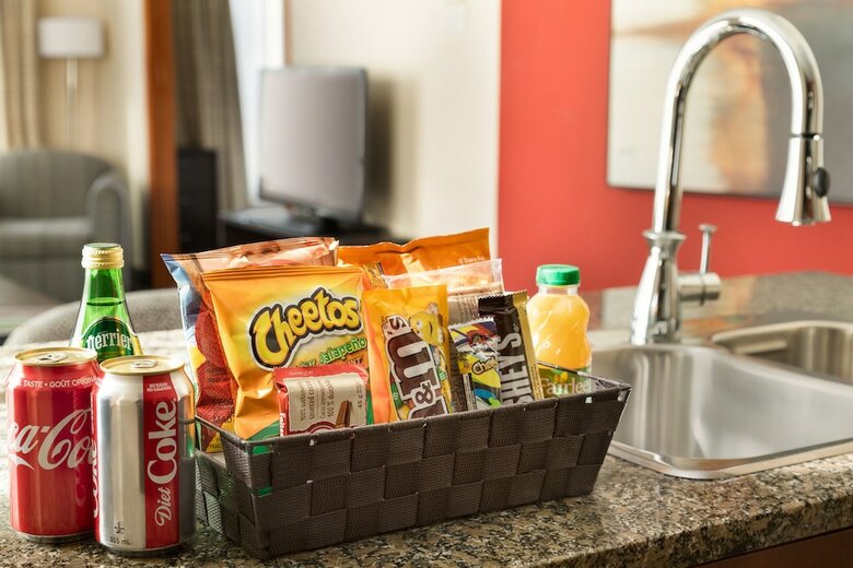 Hotel Embassy Suites Montr�al By Hilton