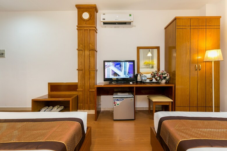 Symphony Hotel