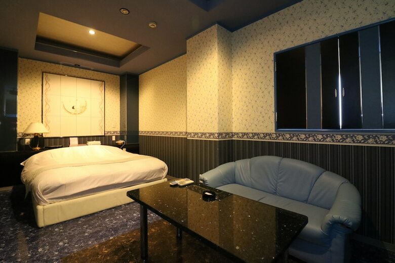 Hotel To