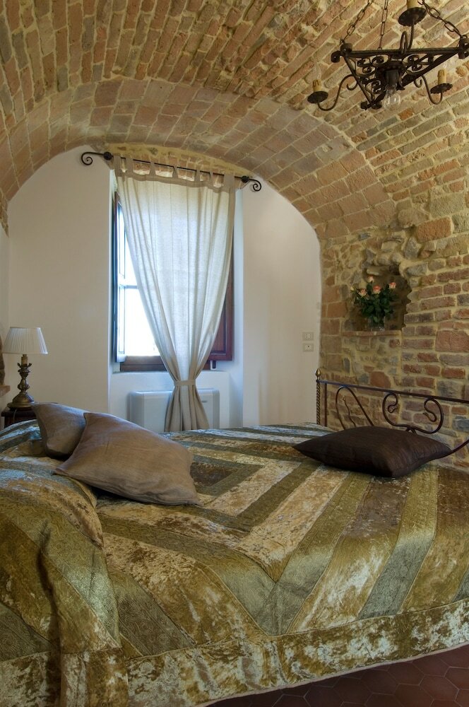 Antico Borgo Di Tabiano Castello