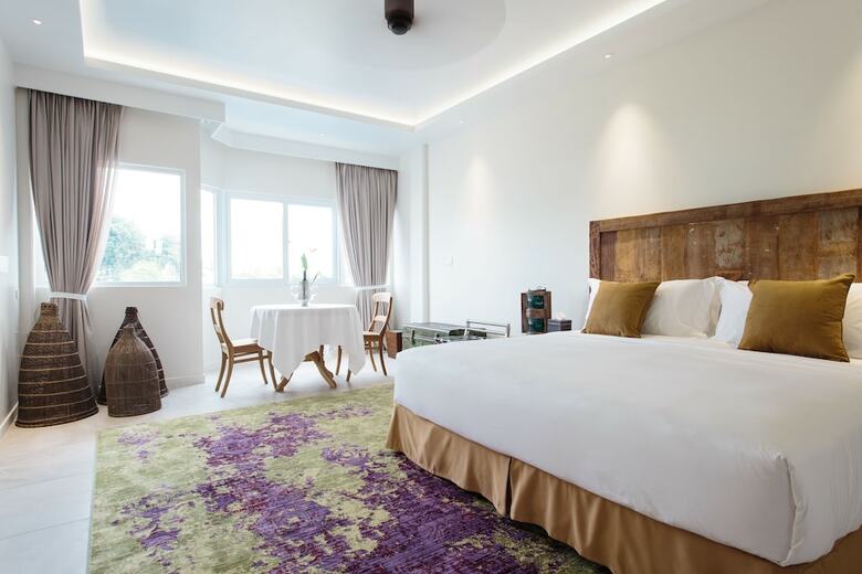 Hotel Cove Resort Palau