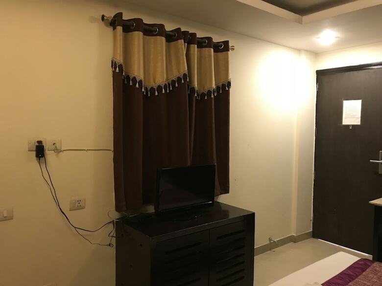Hotel Nand Kartar Orchid Suites