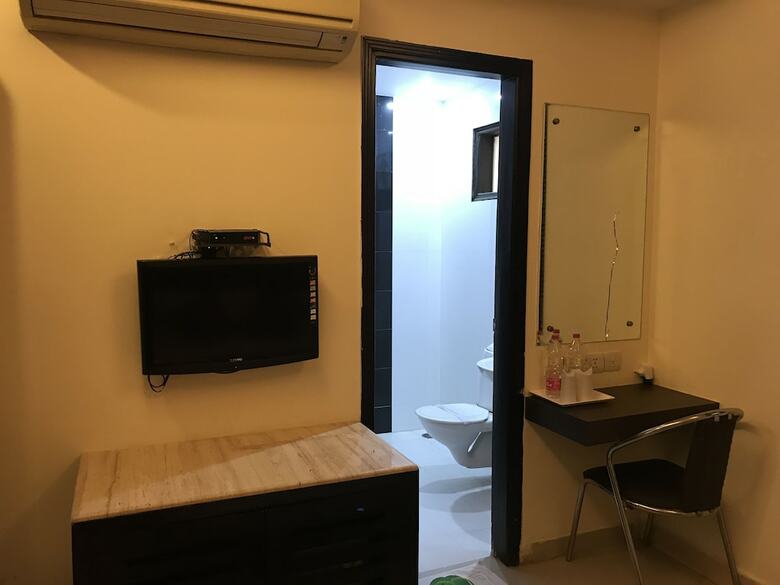 Hotel Nand Kartar Orchid Suites