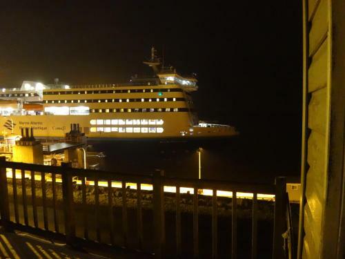 Bed & Breakfast Starboard Side Guest House