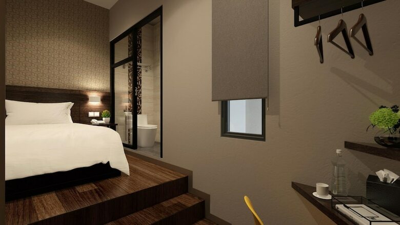 The Square Hotel