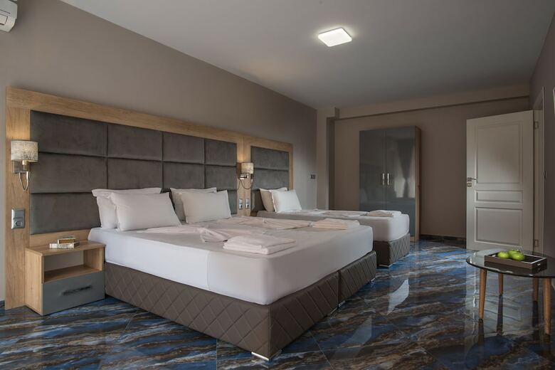 Apartamentos Marina Beach Hotel