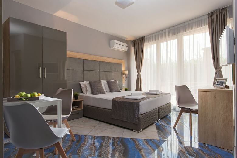 Apartamentos Marina Beach Hotel