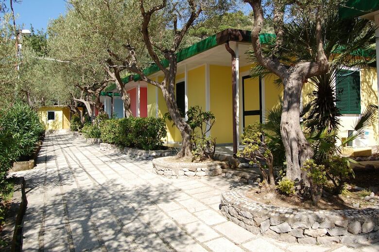 Hotel Marina Del Cantone Chalet