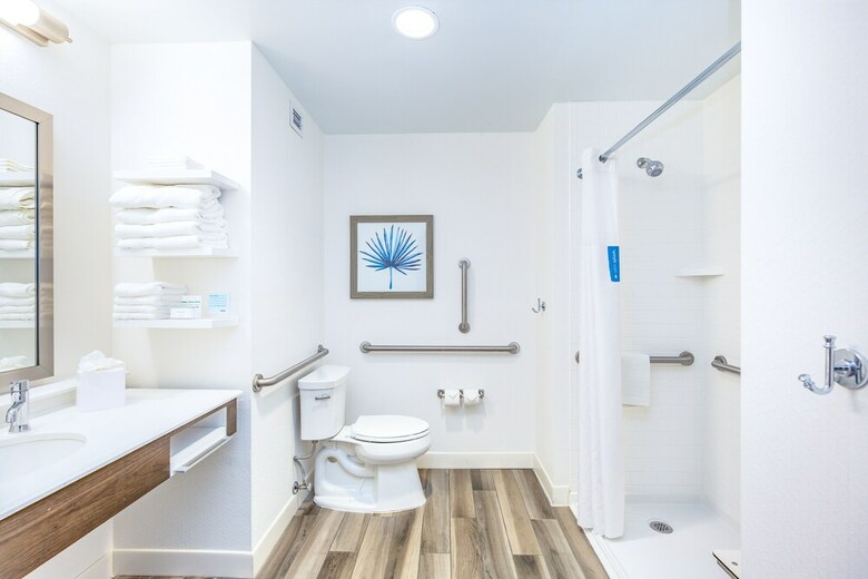 Hotel Hampton Inn & Suites Panama City Beach-beachfront