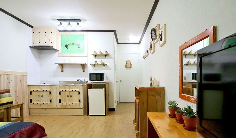 Daegwallyeong Wild Floaroma Pension