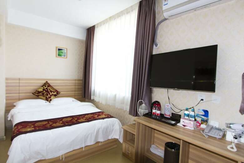 Center Of City Creo Hotel