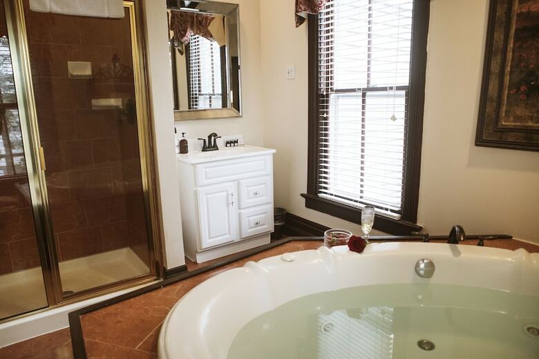 Biltmore Village Inn Bed And Breakfast