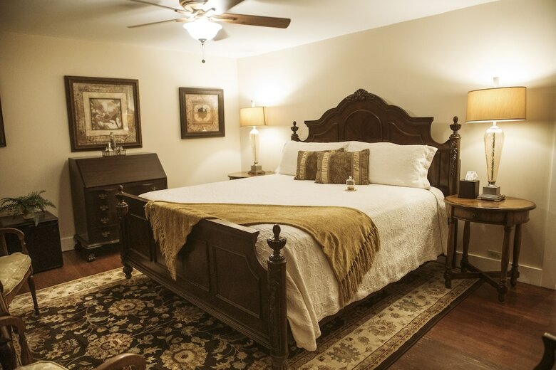 Biltmore Village Inn Bed And Breakfast