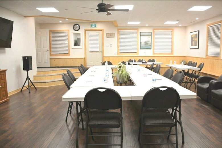 Hotel Dewar's Inn On The River