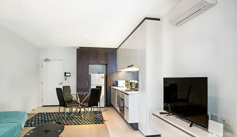 Ifsuites (Ifstays) Upper West Side Apartment