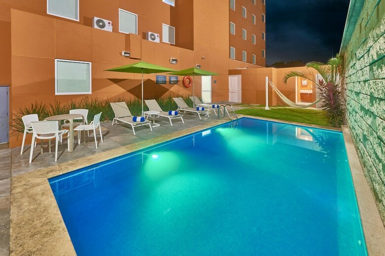 Hotel City Express Junior Merida Altabrisa