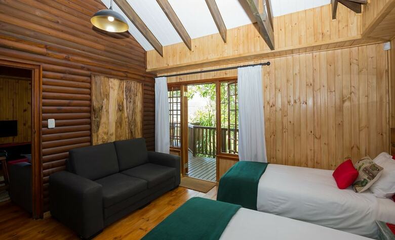 Big Tree House Lodge