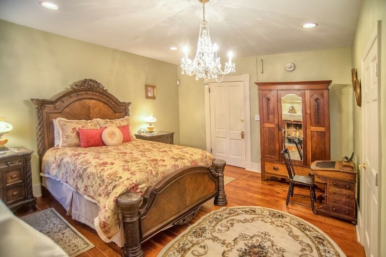 Mcmillan Inn Bed And Breakfast