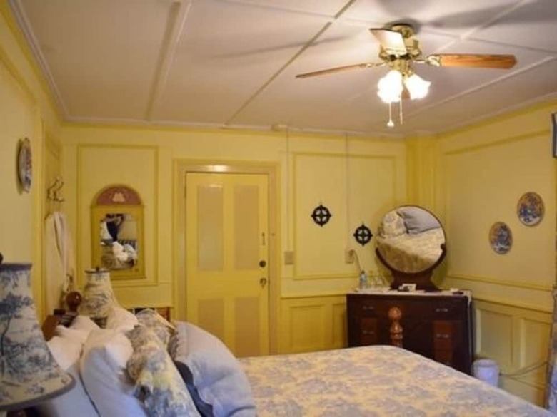 Bed & Breakfast Harbour House Inn