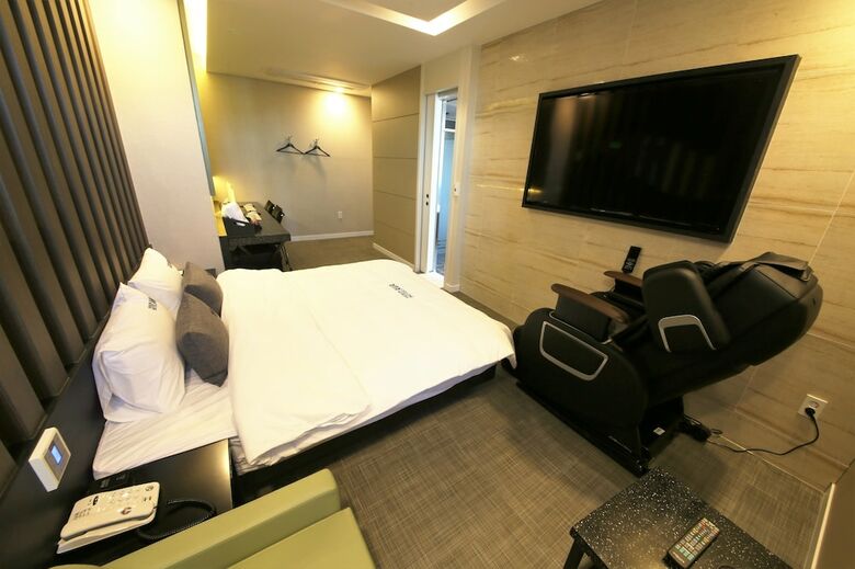 Premium Ava Hotel Sasang