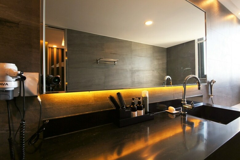 Premium Ava Hotel Sasang