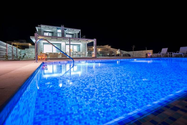 Francis & Gregorys Luxury Villas