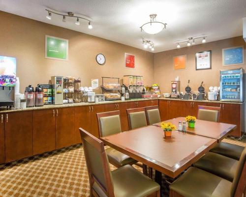 Motel Comfort Inn & Suites Airdrie