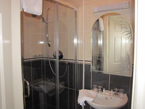 Moneylands Farm B&B & Self-catering