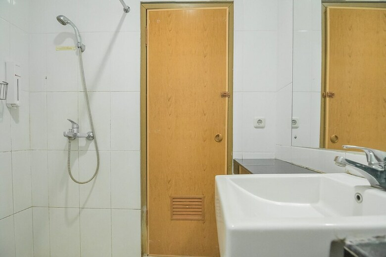 Hotel Reddoorz Near Trans Studio Mall 3