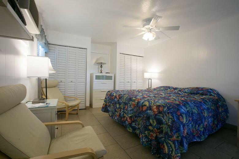 Motel Dolphin Inn Resort