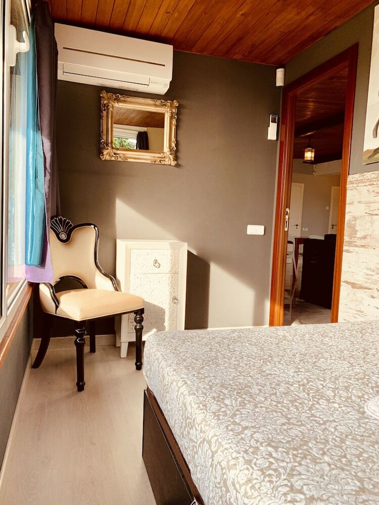 Villa Beach House Barcelona Jacuzzi & Beach Access